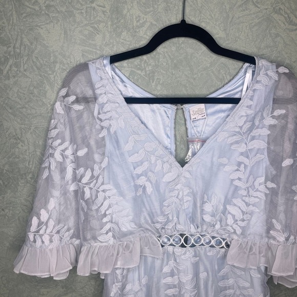 NWT SELFIE LESLIE CASPAR LEAFY EMBROIDERED DRESS BABY BLUE - Picture 4 of 9